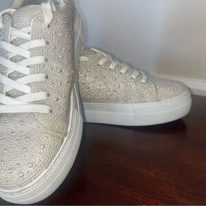 Matisse Julia White Pearl-Embellished Sneakers